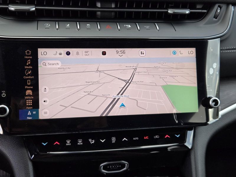 New 2026 Jeep Grand Cherokee Laredo Altitude 4x2