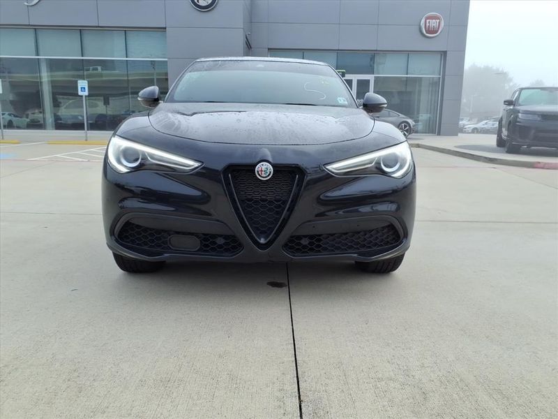 Used 2023 Alfa Romeo Stelvio SprintImage 10