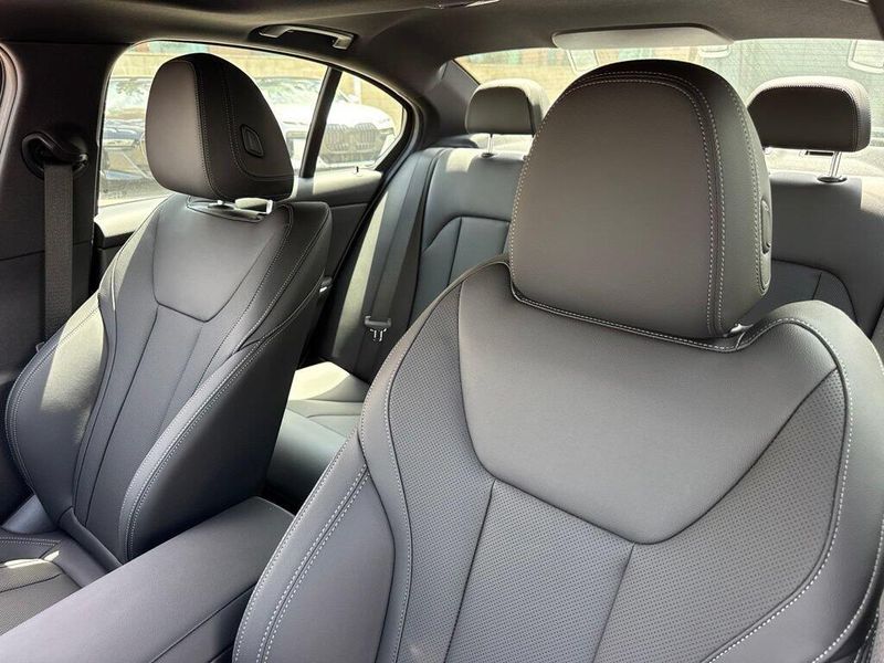 New 2026 BMW 3 Series 330iImage 18