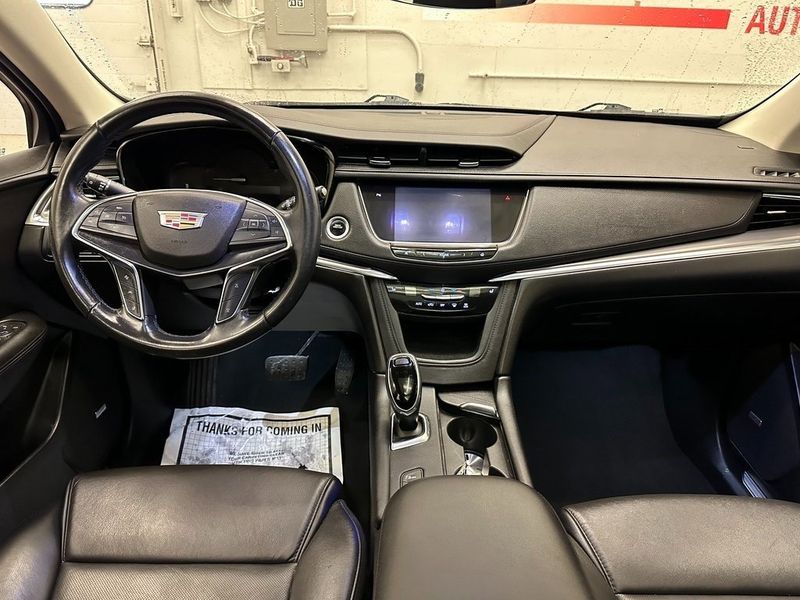 2019 Cadillac XT5 LuxuryImage 27