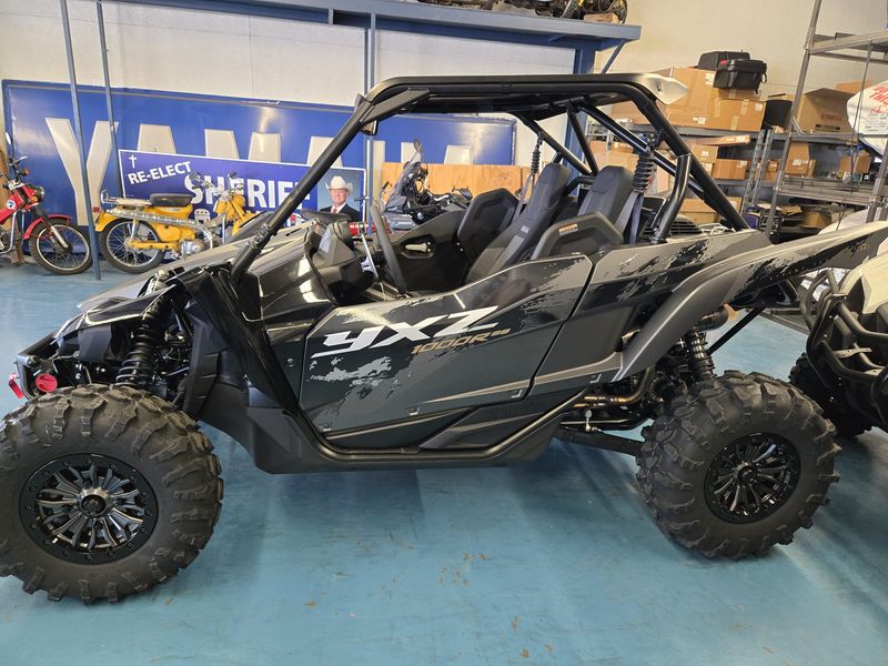 2025 Yamaha YXZ1000R EPS SS XTR MATTE GREY AND METALLIC BLACK Image 2