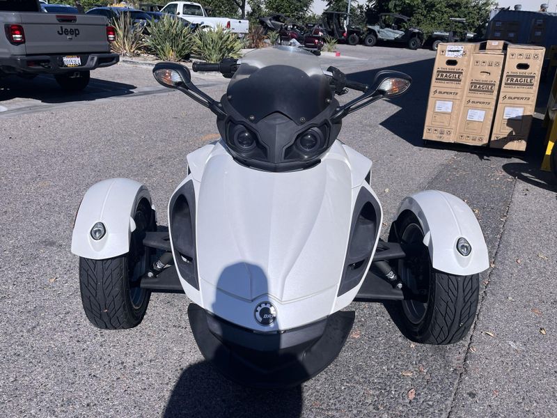 Used 2014 Can-Am RD SPYDER RS 991 SE5 WP 14 CALI Image 19