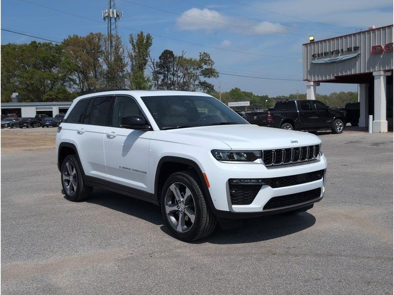 New 2026 Jeep Grand Cherokee Limited 4x4Image 7