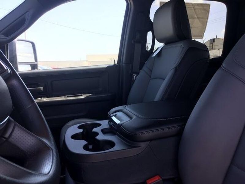 2025 RAM 2500 Tradesman Crew Cab 4x4 8