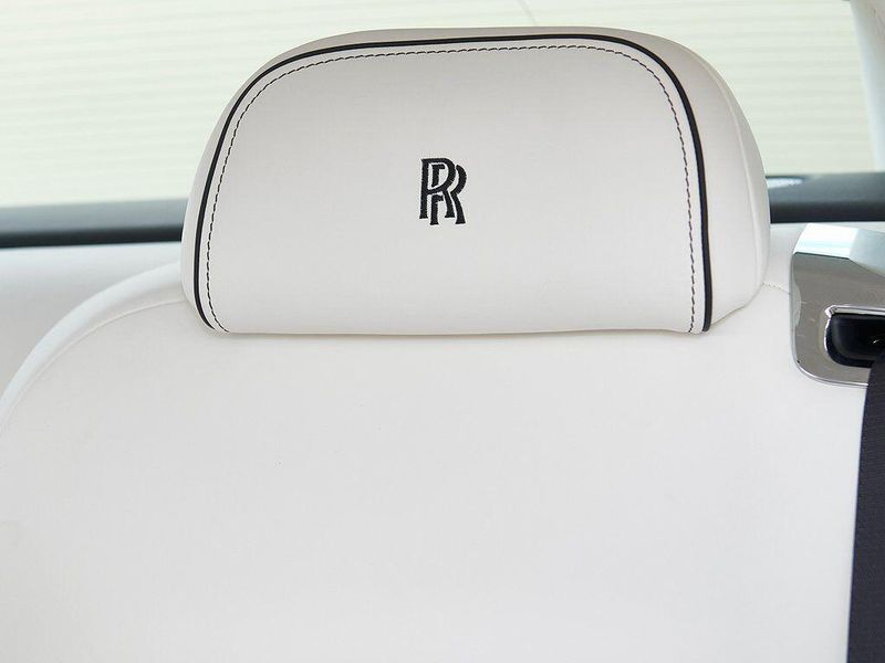 New 2026 Rolls-Royce Spectre Image 19