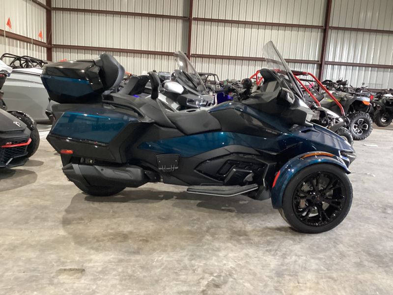 2024 CAN-AM SPYDER RT LIMITED PETROL METALLICImage 10