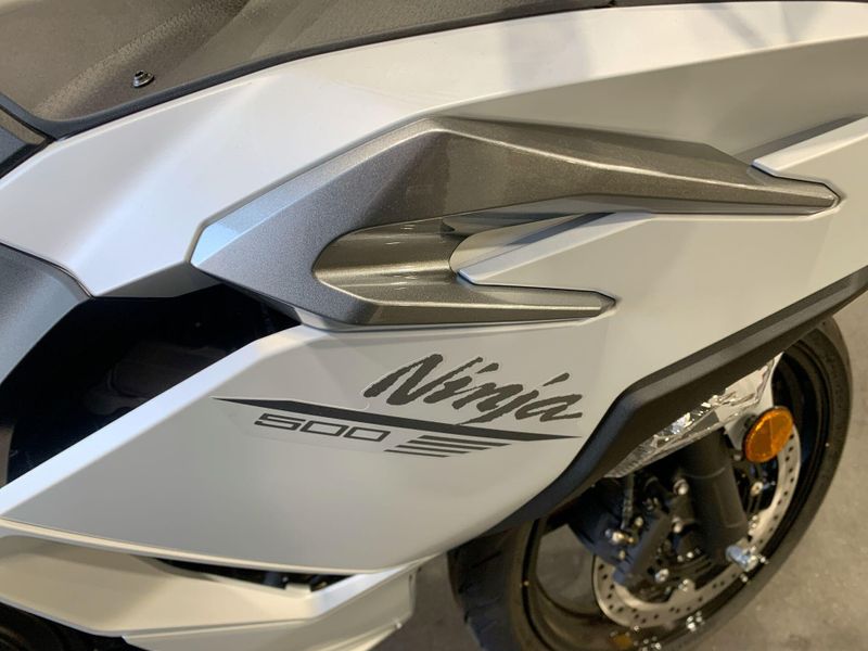 New 2025 Kawasaki NINJA 500 Image 15