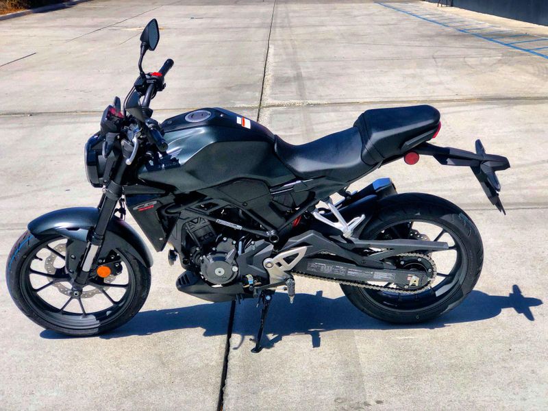 New 2026 Honda CB300R ABS Image 14