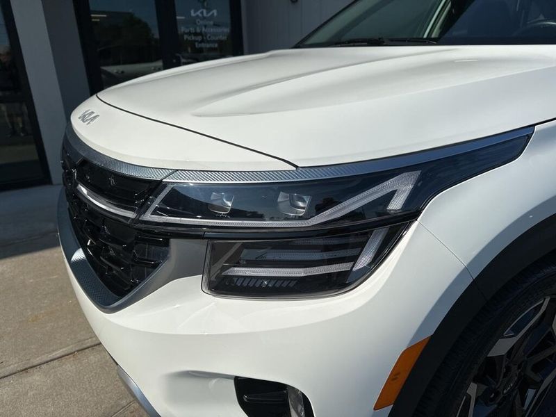 Used 2024 Kia Seltos SXImage 10