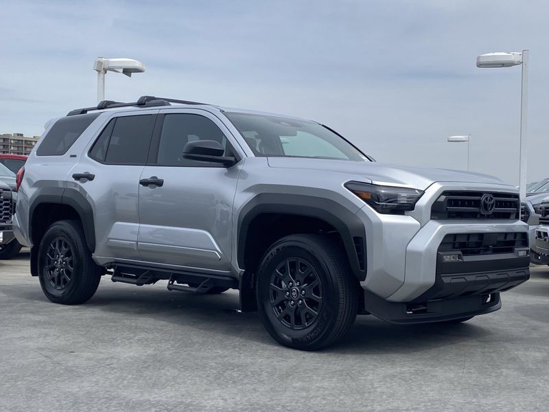 New 2025 Toyota 4Runner SR5Image 2