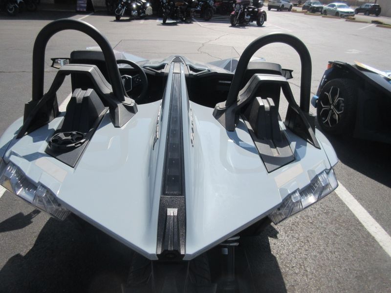 USED 2024 POLARIS SLINGSHOT SL AUTODRIVE Image 11