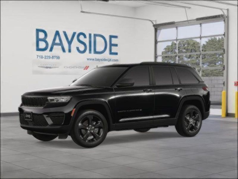 2025 Jeep Grand Cherokee Altitude photo 2