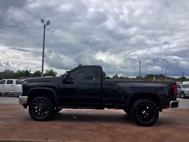 2024 Chevrolet Silverado 3500HD LTImage 2