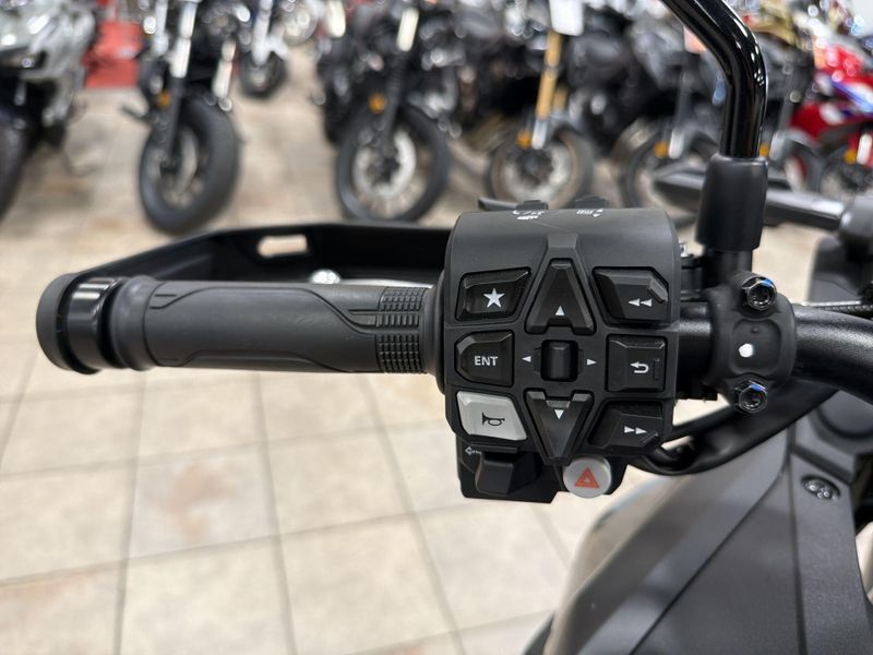New 2026 Honda AFRICA TWIN DCT Image 22