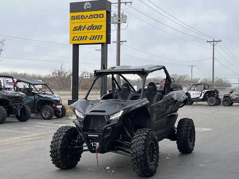 2025 Kawasaki TERYX KRX 