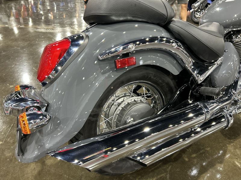 2025 Suzuki BOULEVARD C50  in a GRAY exterior color. Del Amo Motorsports of Redondo Beach (424) 390-7811 delamomotorsports.com 