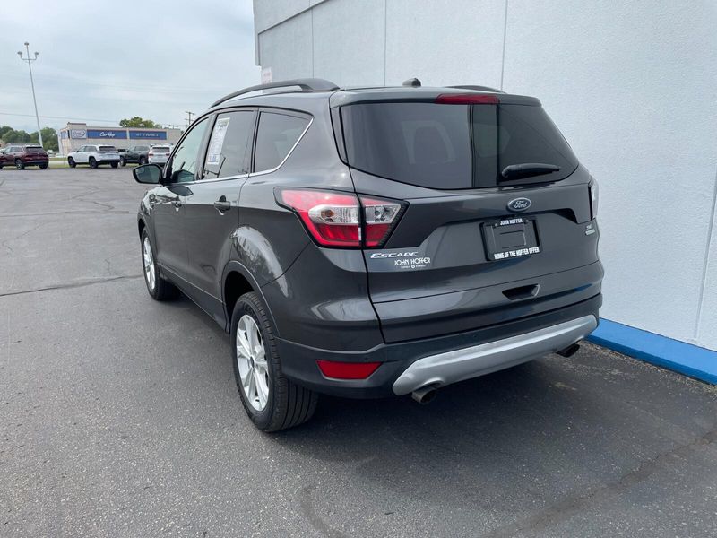 2018 Ford Escape SE photo 3