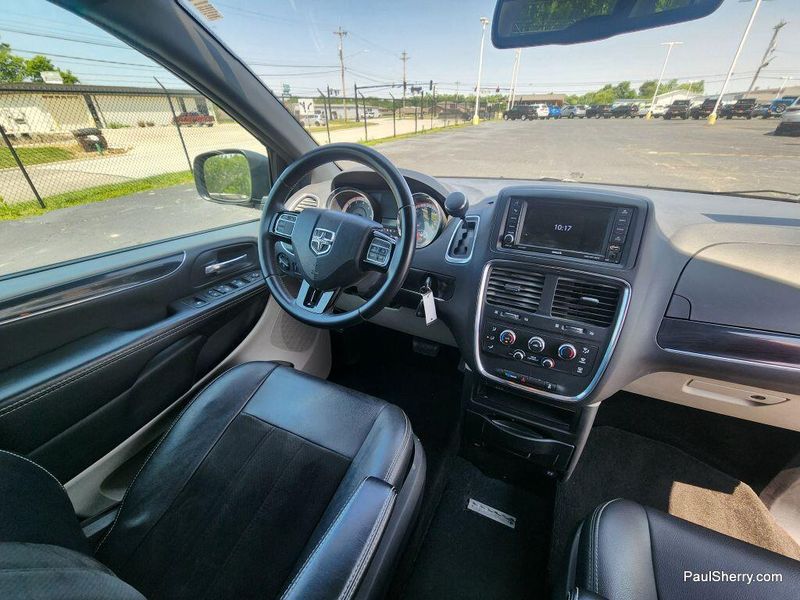 2019 Dodge Grand Caravan SXTImage 29