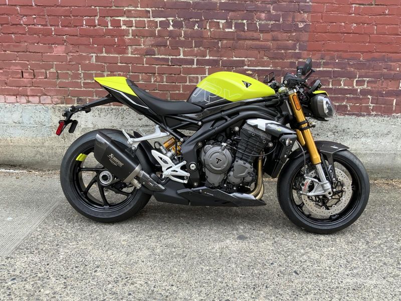 2025 Triumph SPEED TRIPLE 1200 RX 