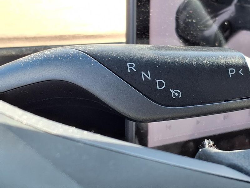 2020 Tesla Model 3 Standard Range PlusImage 25