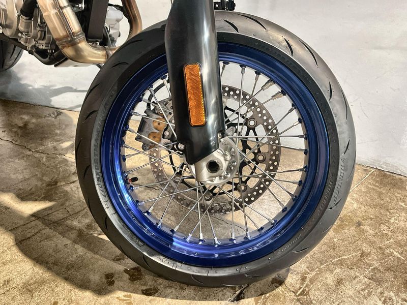 New 2025 Suzuki DR-Z4SM Image 10