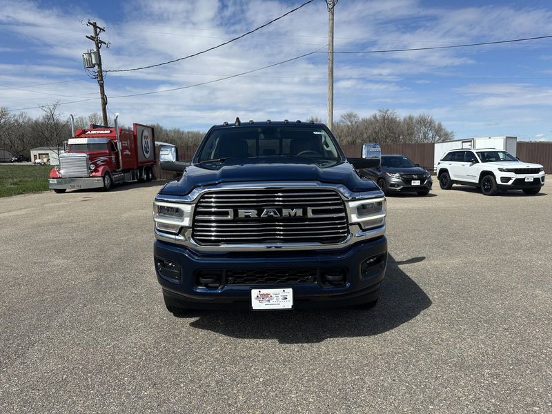 2024 RAM 3500 Laramie Crew Cab 4x4 8