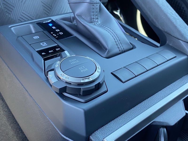 New 2025 Toyota Tacoma SR5Image 18