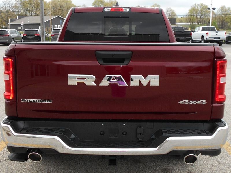2025 RAM 1500 Big Horn Crew Cab 4x4 5