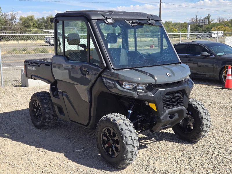 New 2027 Can-Am DEFENDER DPS CAB HD9 