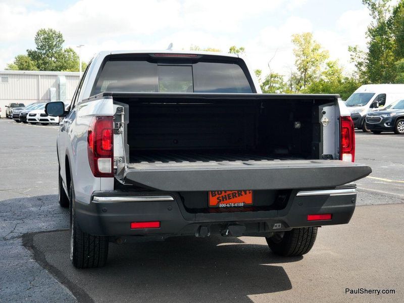 2017 Honda Ridgeline RTL-E photo 22