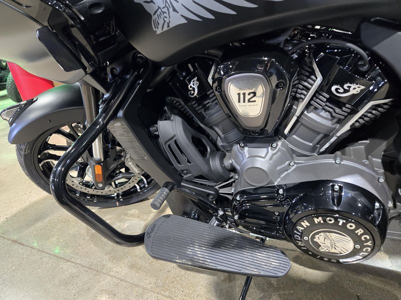 NEW 2025 INDIAN MOTORCYCLE CHALLENGER DARK HORSE 112 RA 49ST Image 21