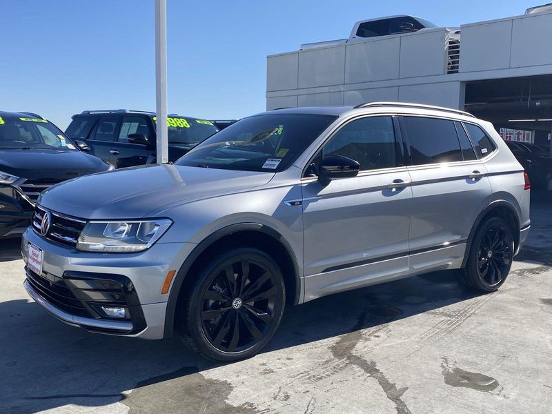 2021 Volkswagen Tiguan 2.0T SE R-Line BlackImage 8