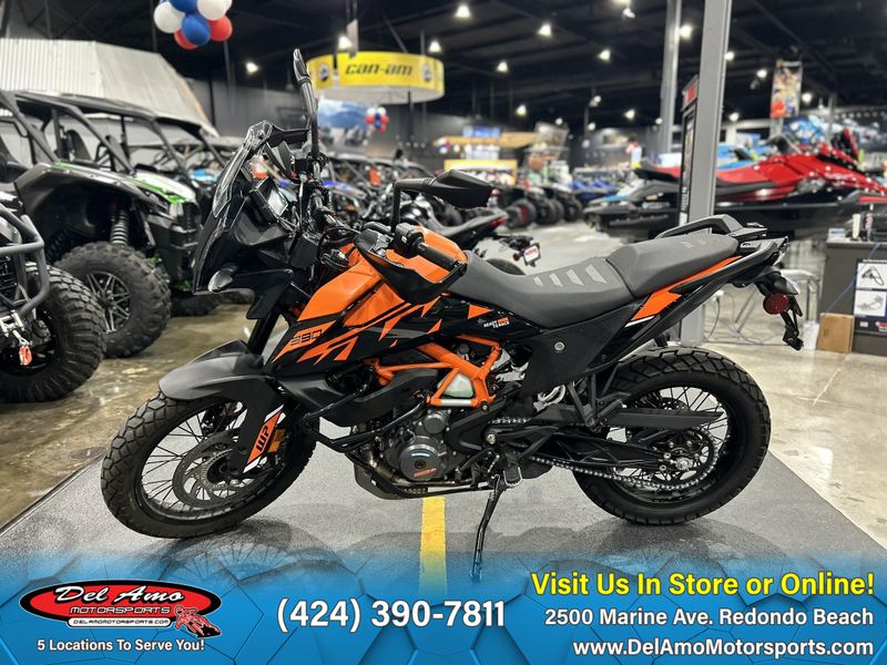 2023 KTM ADVENTURE 390Image 2