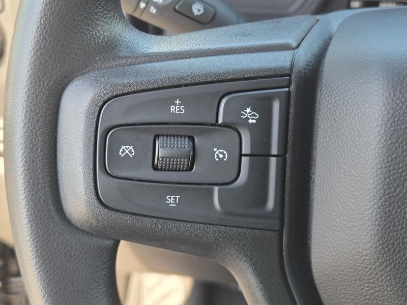 Used 2023 Chevrolet Silverado 1500 2WD Crew Cab 147 Custom