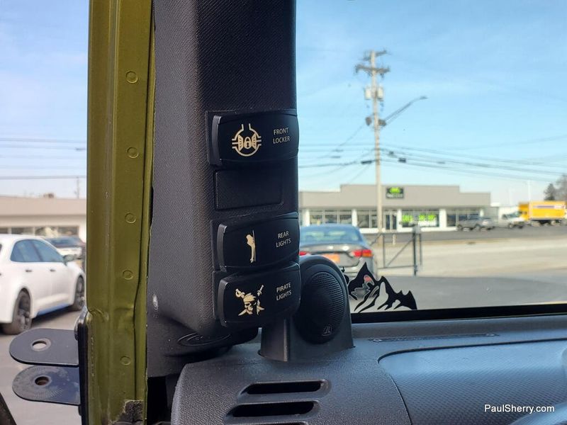 Used 2010 Jeep Wrangler Unlimited Sahara