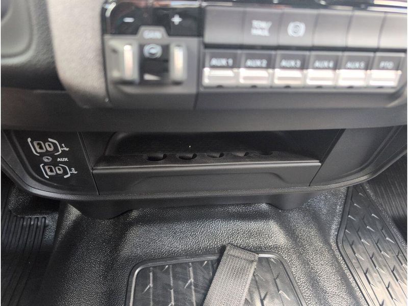 2025 RAM 5500 Tradesman Chassis Crew Cab 4x4 60