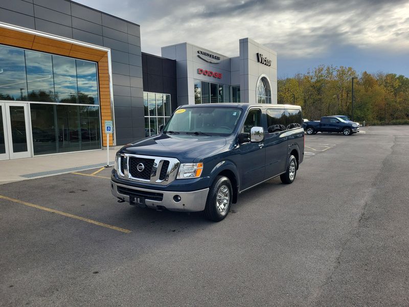 Used 2017 Nissan NV Passenger SLImage 1