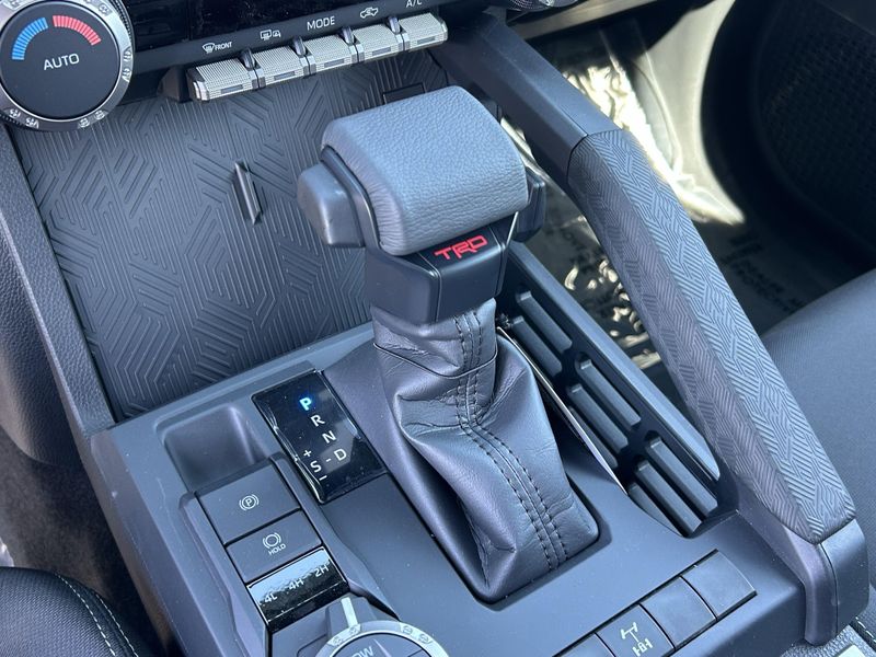 New 2025 Toyota Tacoma TRD Off Road HybridImage 18