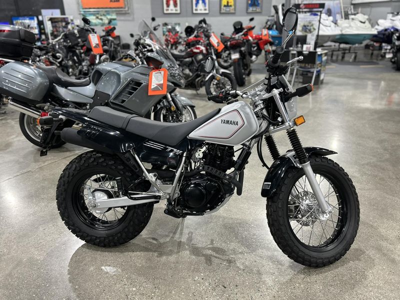 Used 2025 Yamaha TW200 Image 1