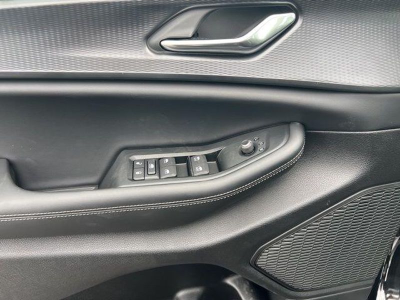 2025 Jeep Grand Cherokee L Altitude X 4x4