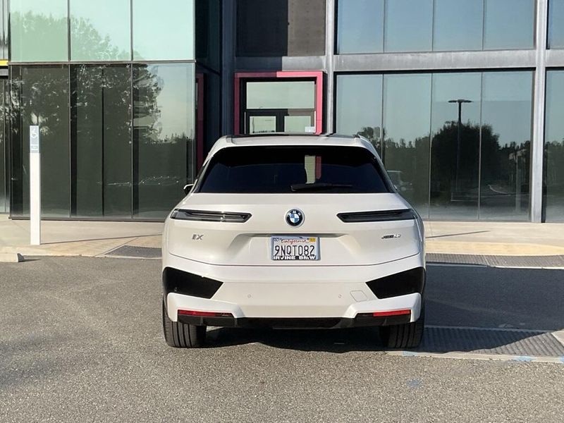 2025 BMW iX xDrive50Image 7