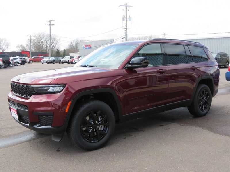 2025 Jeep Grand Cherokee L Altitude 4x4Image 6