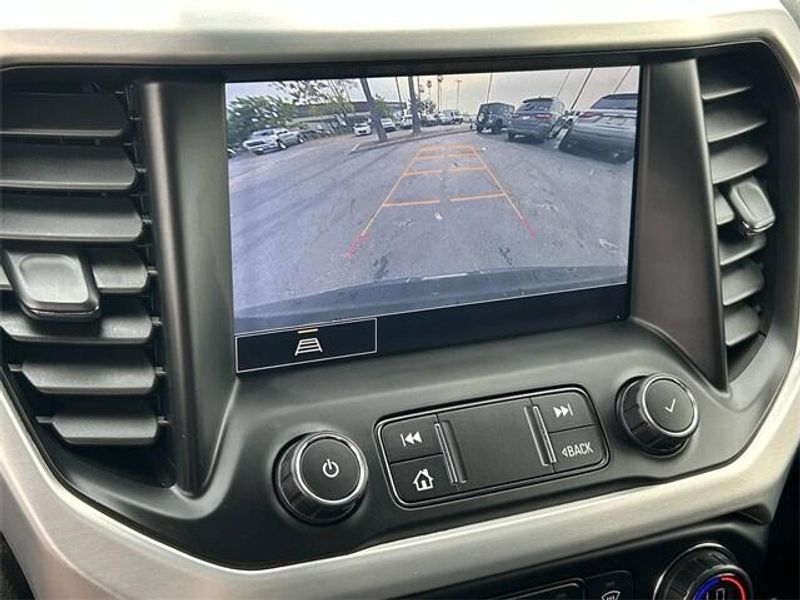 Used 2022 GMC Acadia SLTImage 26