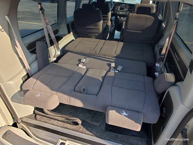 Used 2019 Chevrolet Express 2500 Image 4