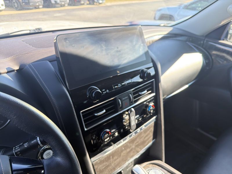 Used 2023 Nissan Armada PlatinumImage 32