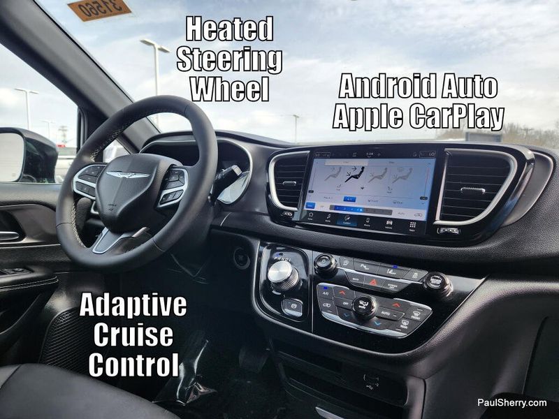 New 2026 Chrysler Voyager Lx