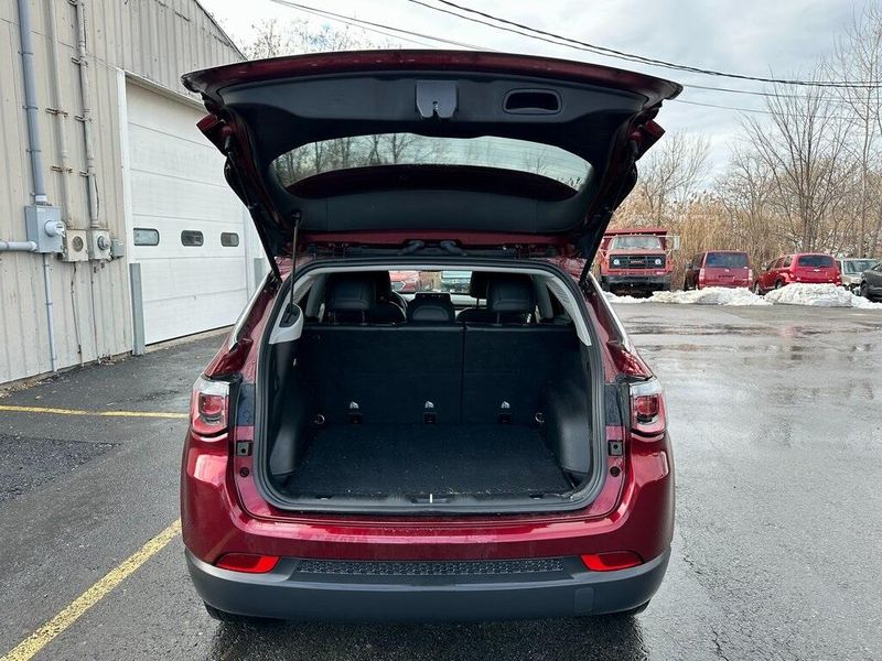 2022 Jeep Compass LatitudeImage 16