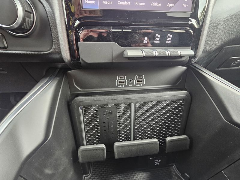 New 2025 RAM 1500 Big HornImage 24
