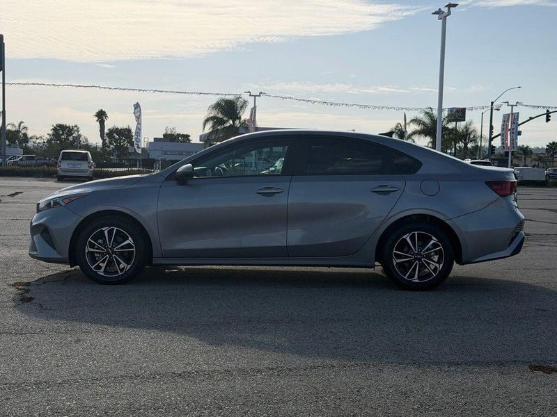 Used 2024 Kia Forte LXSImage 4