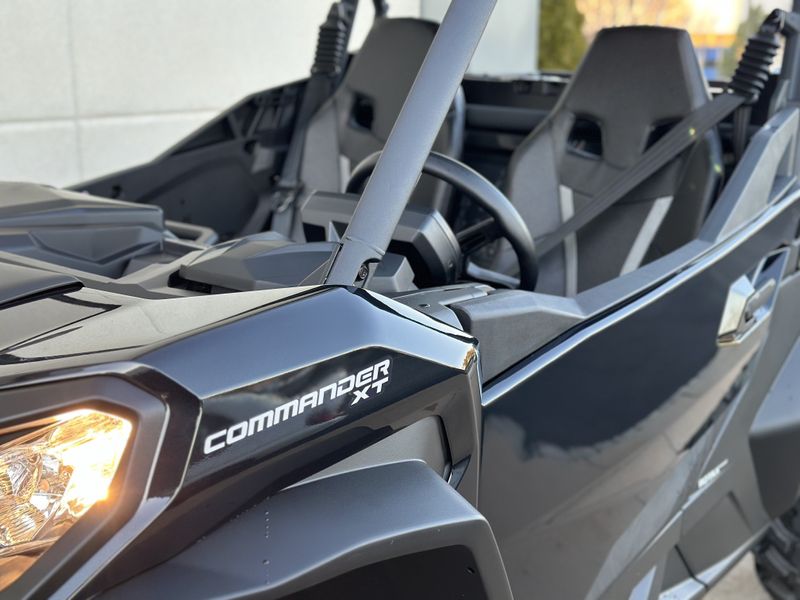 2024 Can-Am COMMANDER XT 700 in a TRIPLE BLACK exterior color. Cross Country Powersports 732-491-2900 crosscountrypowersports.com 